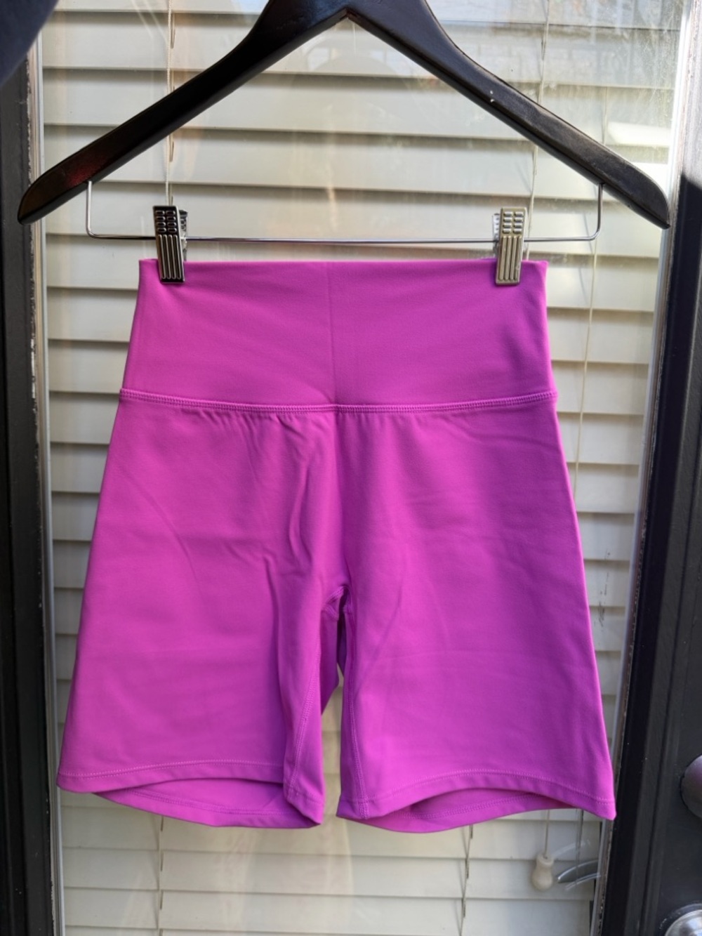 High-Waist No Front Seam Bike Shorts in Bright Fuchsia